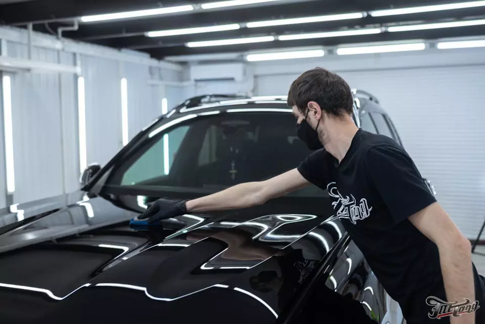 BMW X7. Полировка кузова под нанесение керамики от Gyeon.